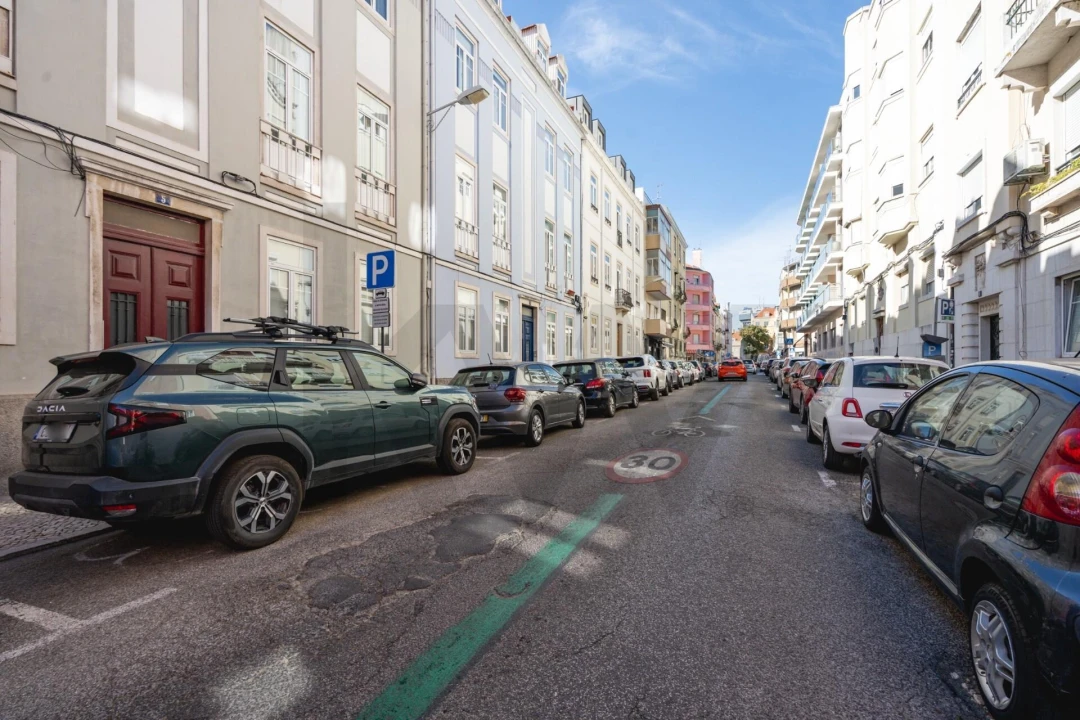 Apartamento T3 para Venda em Campo de Ourique Foto 25