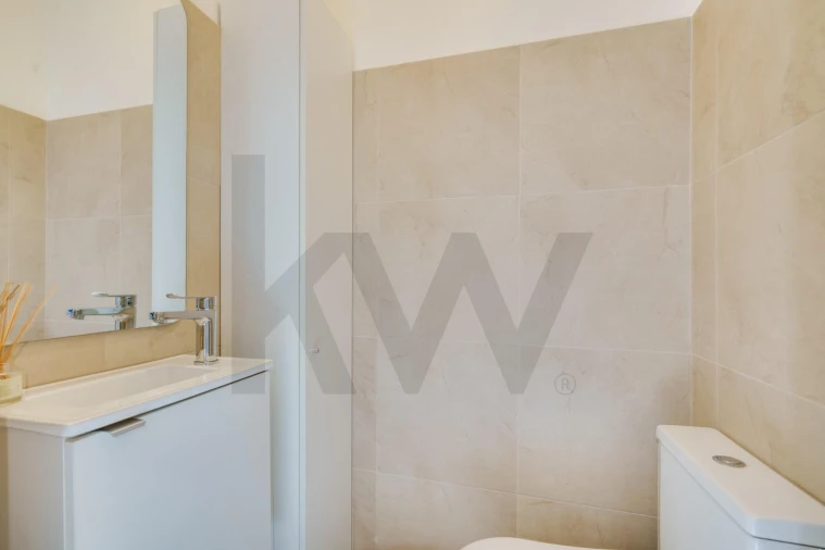 Apartamento T3 para Venda em Campo de Ourique Foto 12