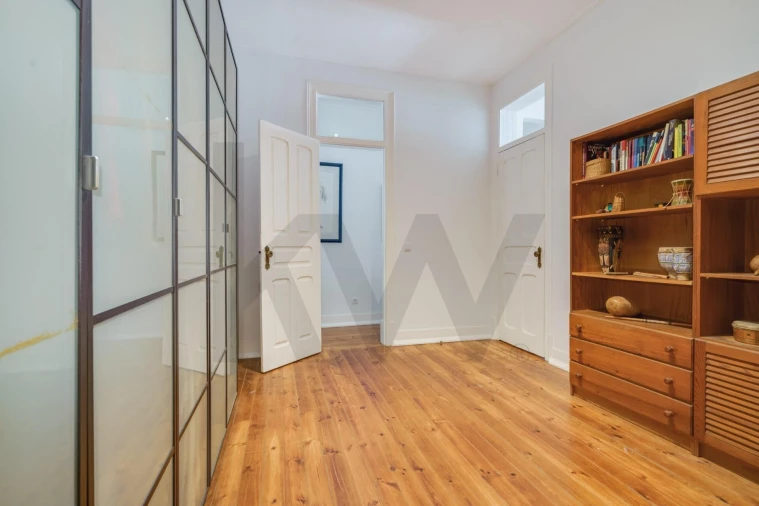 Apartamento T3 para Venda em Campo de Ourique Foto 18