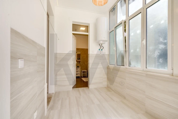 Apartamento T3 para Venda em Campo de Ourique Foto 10