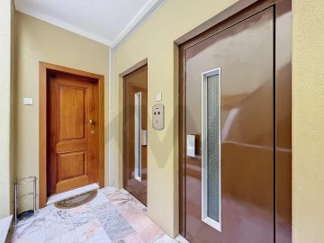 Apartamento T3 para Arrendamento em Marvila, Ribeira Santarém, São Salvador, São Nicolau