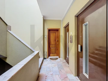 Apartamento T3 para Arrendamento em Marvila, Ribeira Santarém, São Salvador, São Nicolau