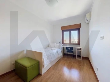 Apartamento T3 para Arrendamento em Marvila, Ribeira Santarém, São Salvador, São Nicolau