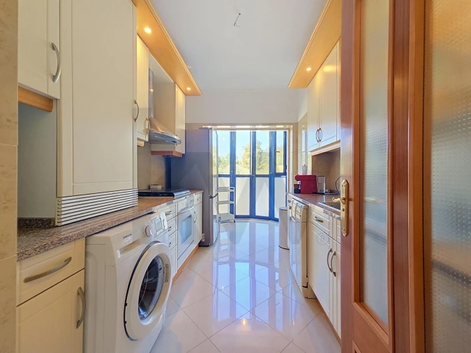 Apartamento T2 para Arrendamento em Santo António dos Cavaleiros e Frielas Foto 20