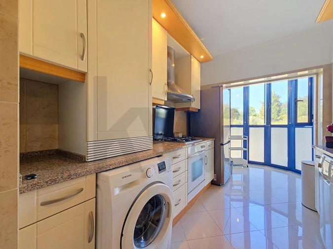 Apartamento T2 para Arrendamento em Santo António dos Cavaleiros e Frielas Foto 21
