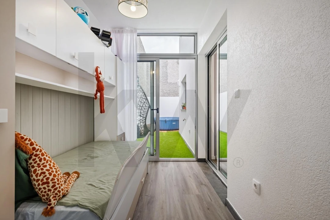 Apartamento T1 para Venda em Quinta Grande Foto 23