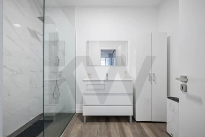 Apartamento T1 para Venda em Quinta Grande