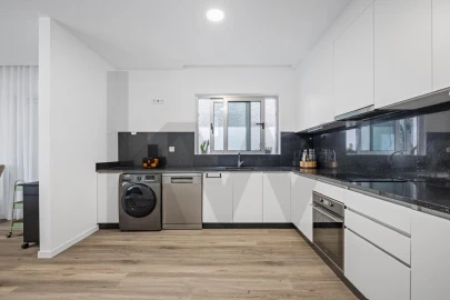 Apartamento T1 para Venda em Quinta Grande