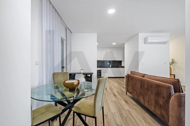 Apartamento T1 para Venda em Quinta Grande Foto 6