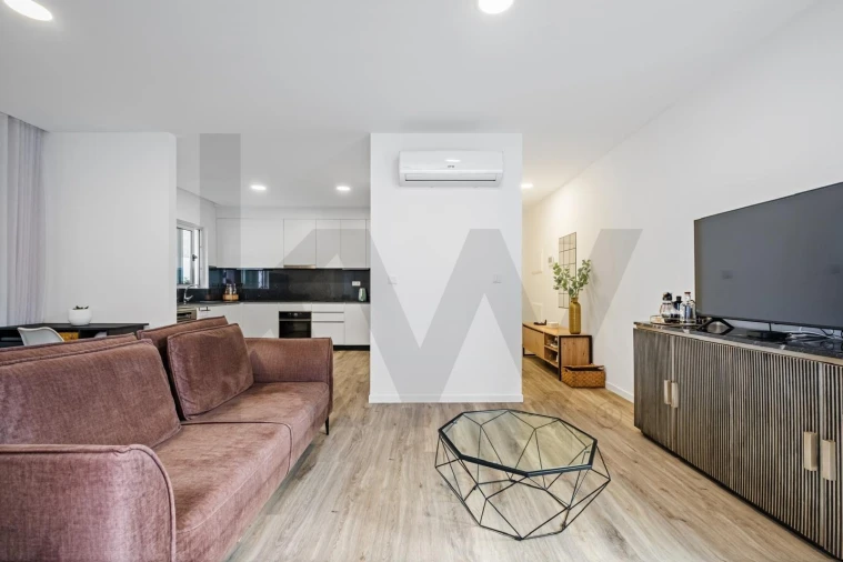 Apartamento T1 para Venda em Quinta Grande Foto 2
