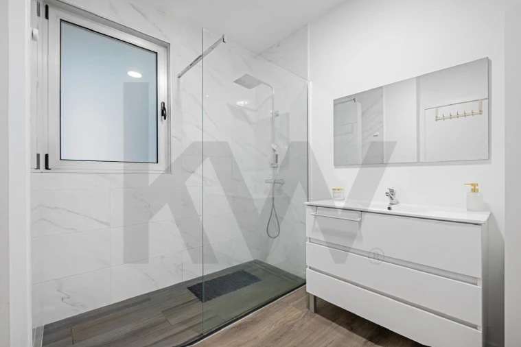 Apartamento T1 para Venda em Quinta Grande Foto 25