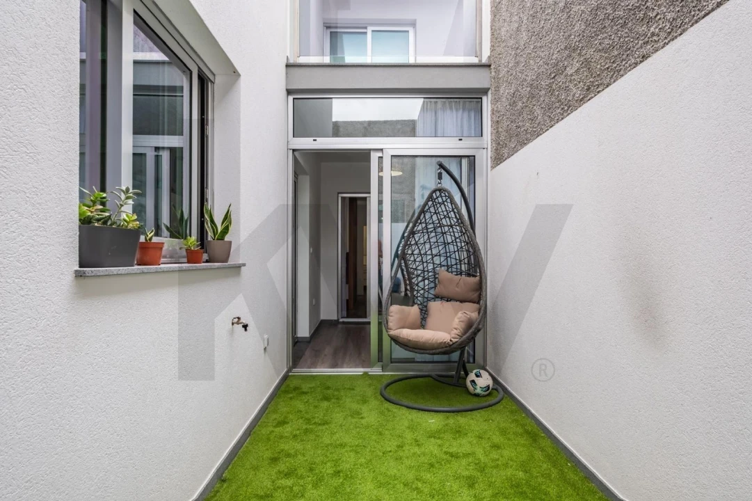 Apartamento T1 para Venda em Quinta Grande Foto 11