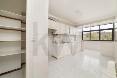 Apartamento T3 para Arrendamento em Leiria, Pousos, Barreira e Cortes
