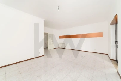 Apartamento T3 para Arrendamento em Leiria, Pousos, Barreira e Cortes