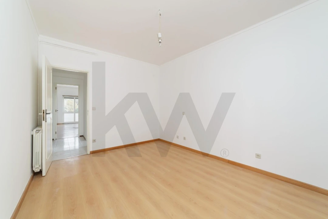 Apartamento T3 para Arrendamento em Leiria, Pousos, Barreira e Cortes Foto 9