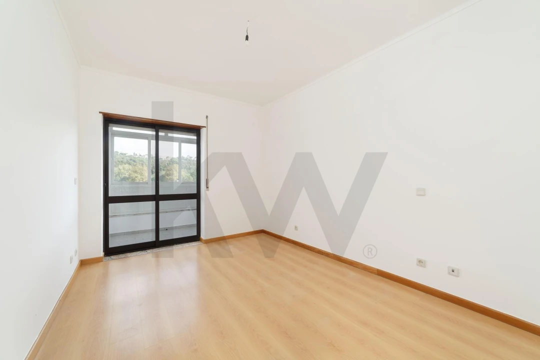 Apartamento T3 para Arrendamento em Leiria, Pousos, Barreira e Cortes Foto 4