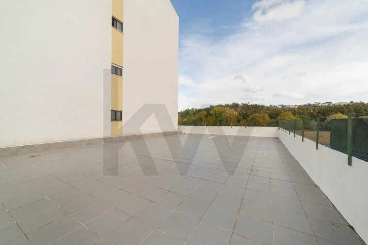 Apartamento T3 para Arrendamento em Leiria, Pousos, Barreira e Cortes Foto 17