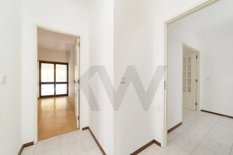 Apartamento T3 para Arrendamento em Leiria, Pousos, Barreira e Cortes Foto 11