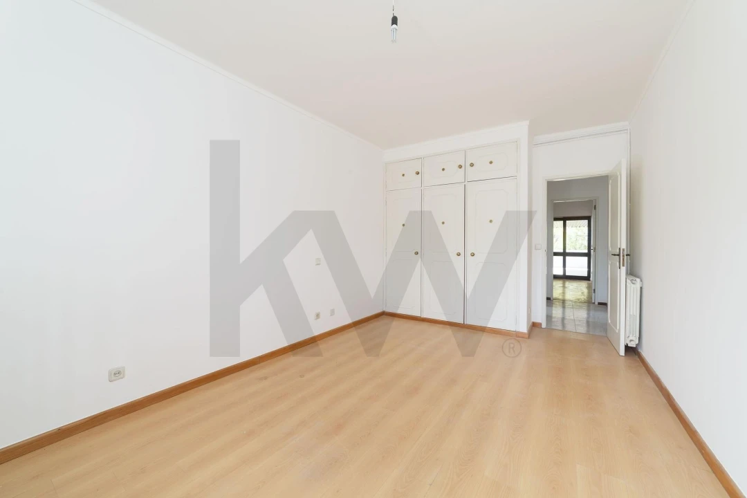 Apartamento T3 para Arrendamento em Leiria, Pousos, Barreira e Cortes Foto 12