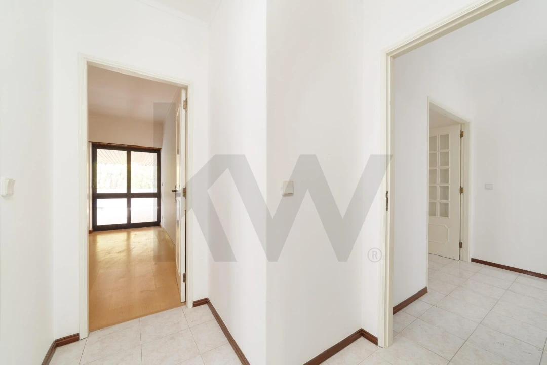 Apartamento T3 para Arrendamento em Leiria, Pousos, Barreira e Cortes Foto 11