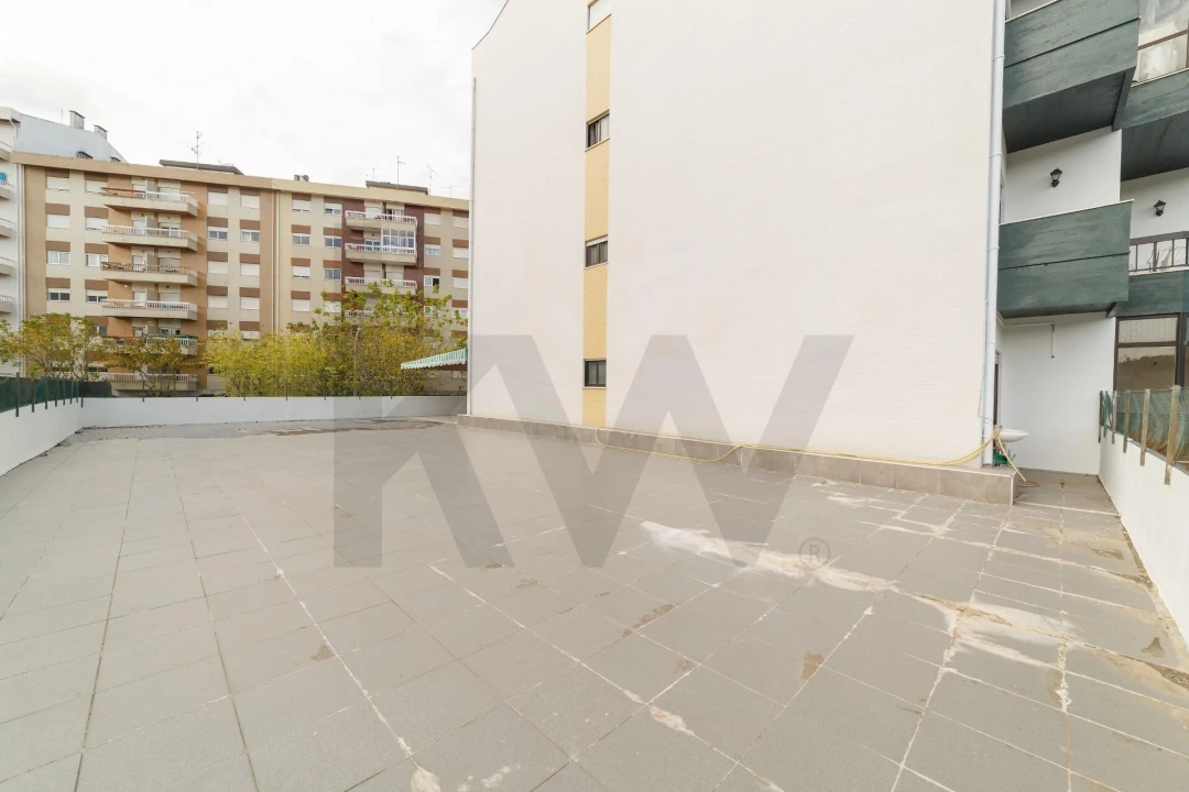 Apartamento T3 para Arrendamento em Leiria, Pousos, Barreira e Cortes Foto 18