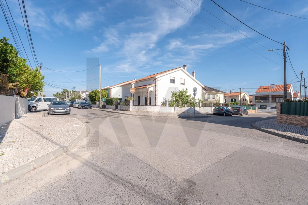 Moradia T5 para Venda em Quinta do Conde Foto 22