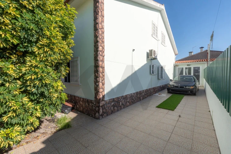 Moradia T5 para Venda em Quinta do Conde Foto 21