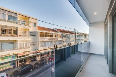 Moradia T5 para Venda em Almada, Cova da Piedade, Pragal e Cacilhas