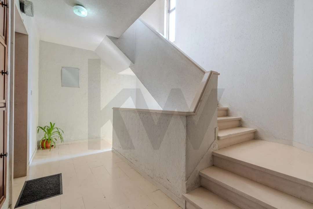 Apartamento T3 para Venda em São Vicente Foto 53