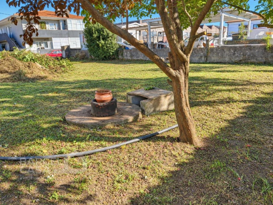Moradia T6 para Venda em Arcozelo Foto 10