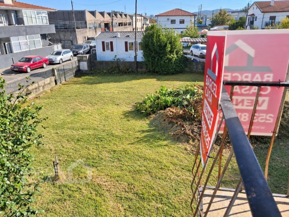 Moradia T6 para Venda em Arcozelo Foto 12