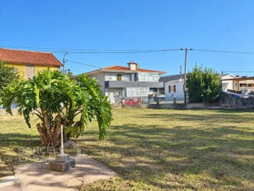 Moradia T6 para Venda em Arcozelo
