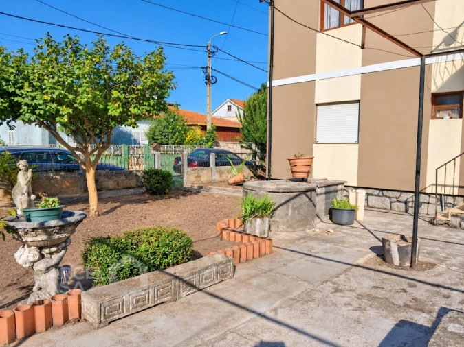 Moradia T6 para Venda em Arcozelo Foto 17
