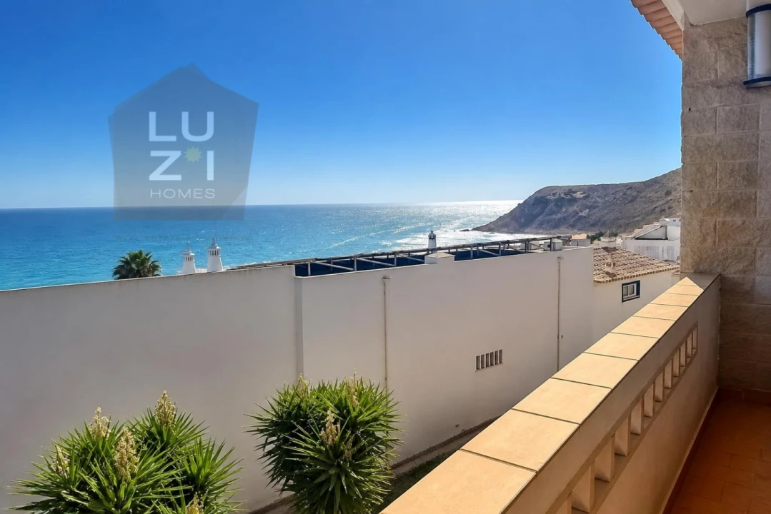 Apartamento T1 para Venda em Budens Foto 1