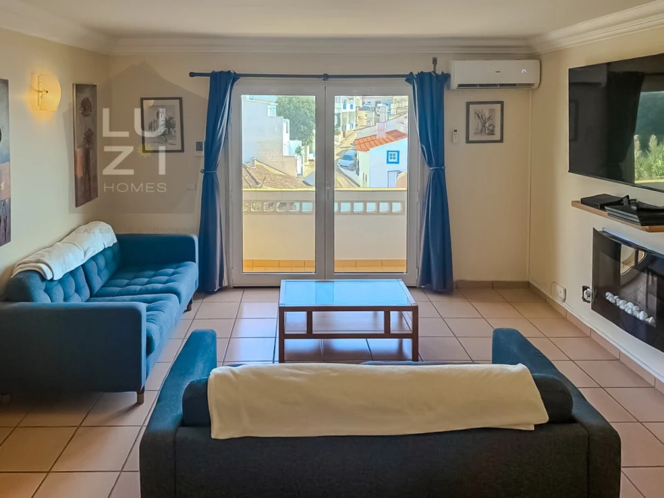 Apartamento T1 para Venda em Budens Foto 2