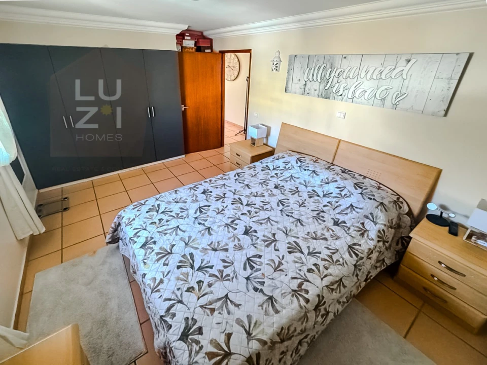 Apartamento T1 para Venda em Budens Foto 7