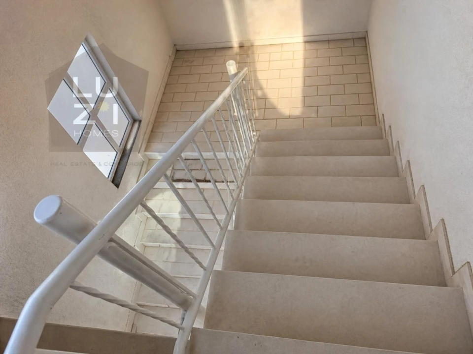 Apartamento T1 para Venda em Budens Foto 11