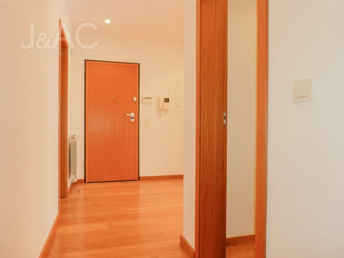 Apartamento T3 para Arrendamento em Alcabideche Foto 9