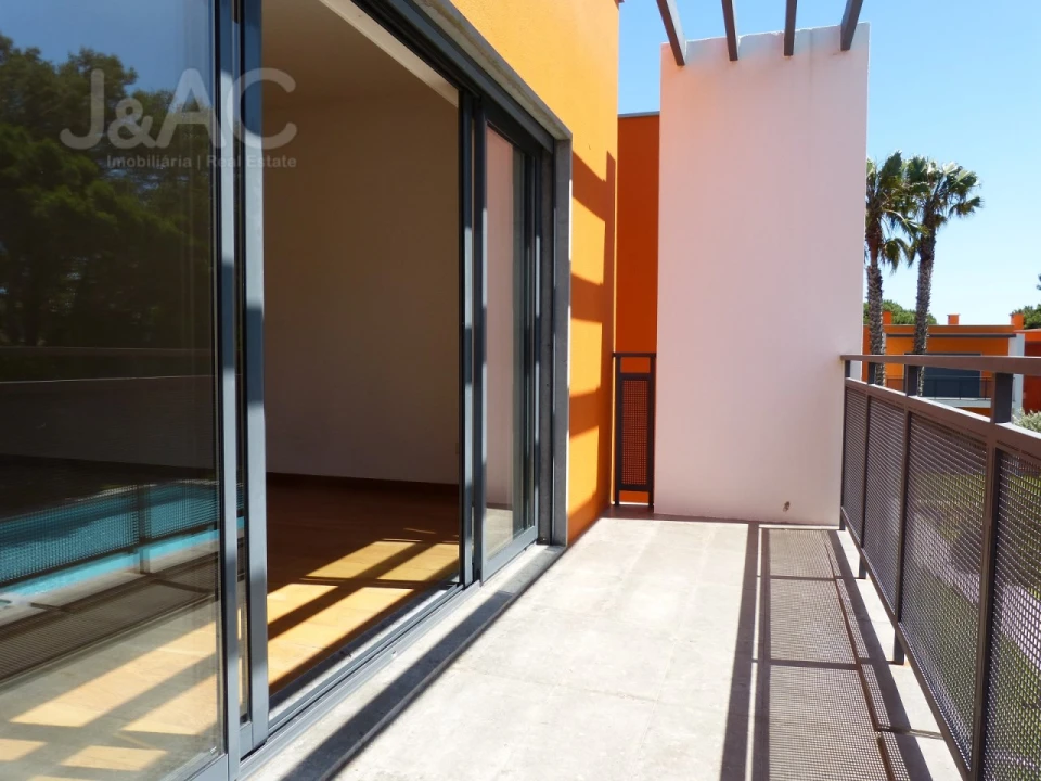 Apartamento T3 para Arrendamento em Alcabideche Foto 6