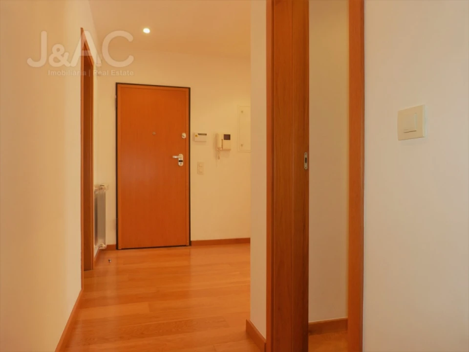 Apartamento T3 para Arrendamento em Alcabideche Foto 9