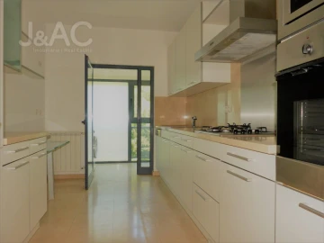 Apartamento T3 para Arrendamento em Alcabideche