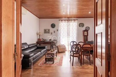 Moradia T6 para Venda em Vilas Boas e Vilarinho das Azenhas