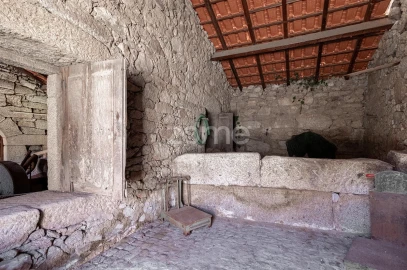 Moradia T6 para Venda em Vilas Boas e Vilarinho das Azenhas