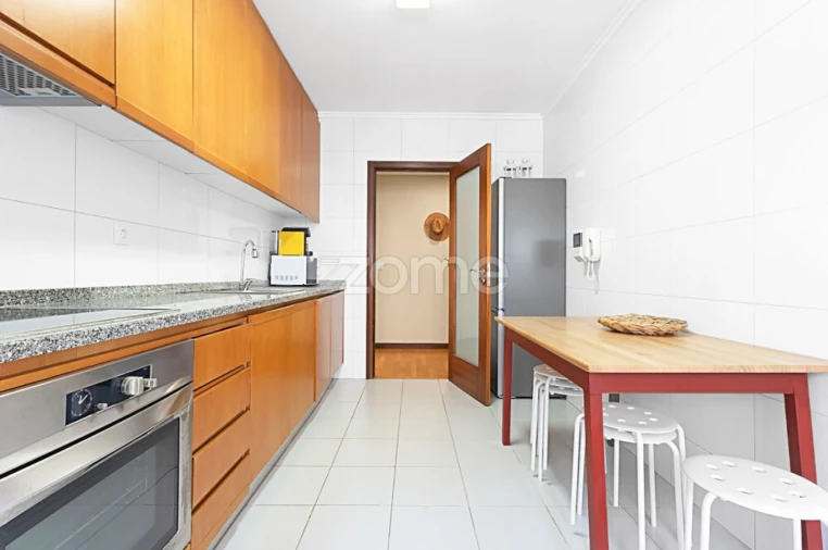 Apartamento T3 para Venda em Paranhos Foto 5