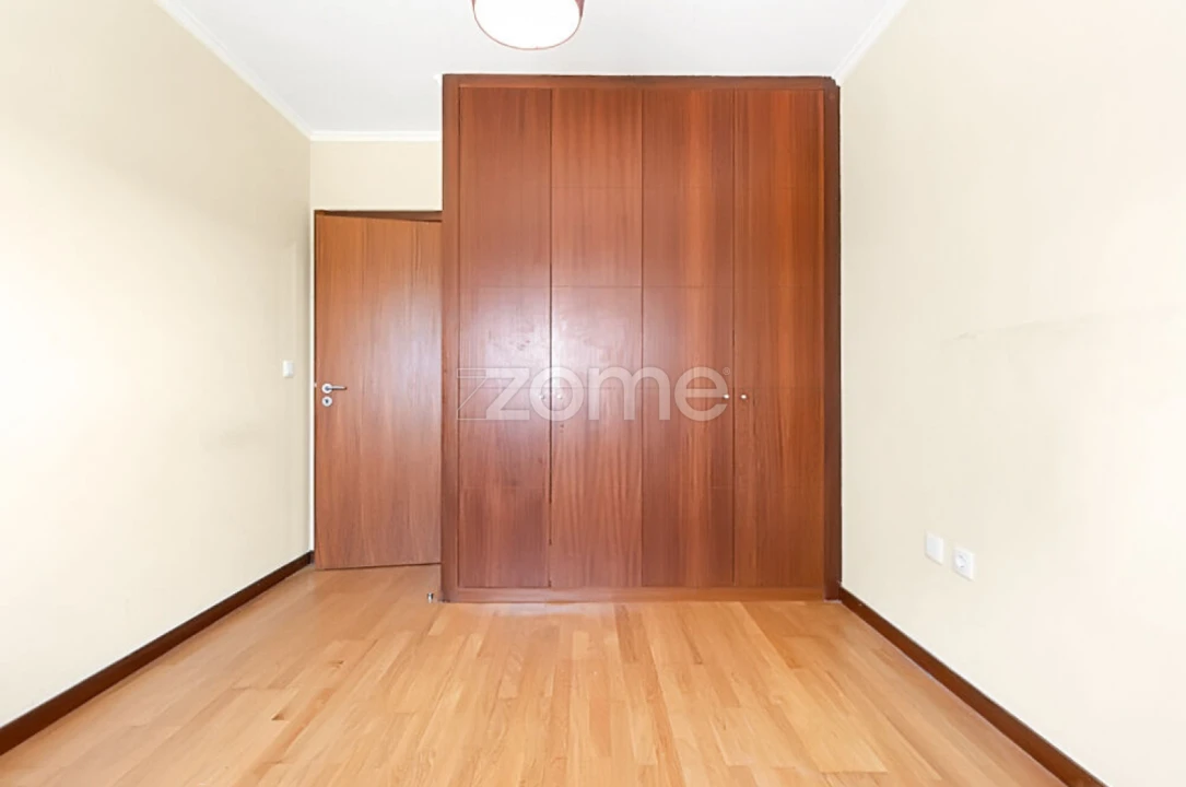 Apartamento T3 para Venda em Paranhos Foto 17