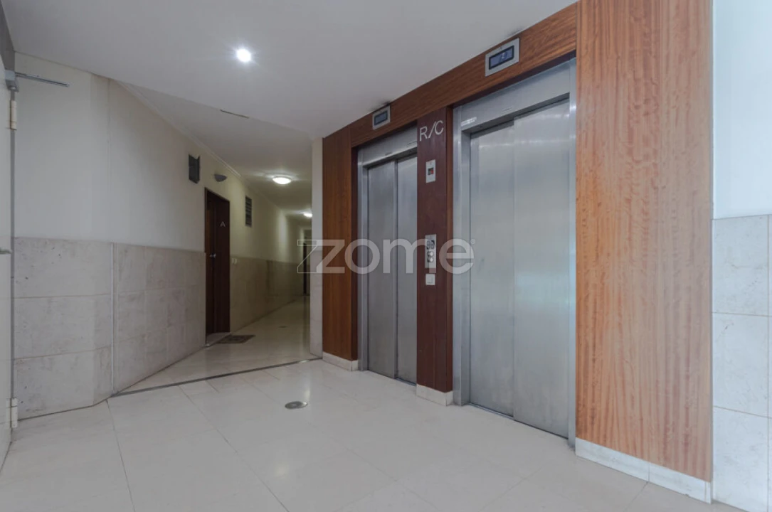 Apartamento T3 para Venda em Paranhos Foto 24