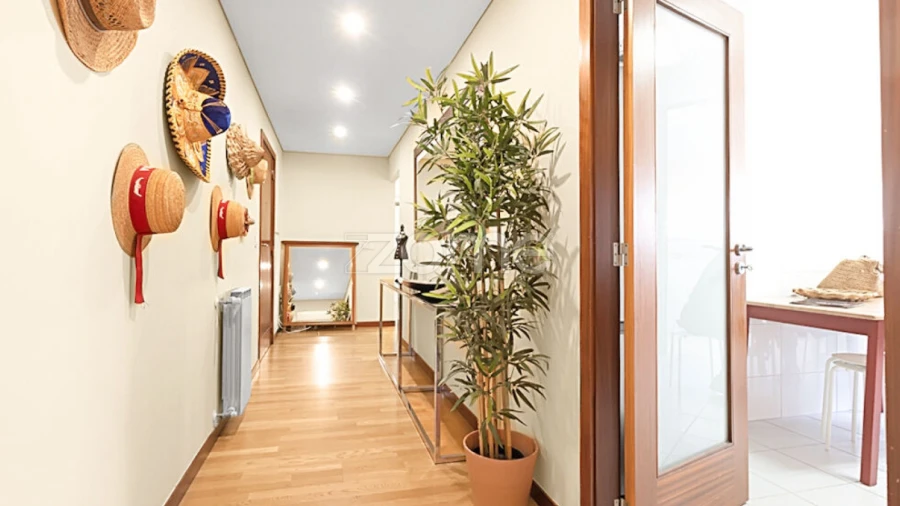 Apartamento T3 para Venda em Paranhos