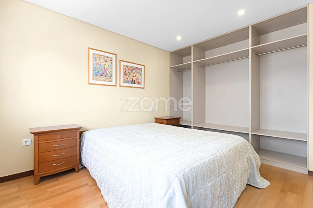 Apartamento T3 para Venda em Paranhos Foto 10