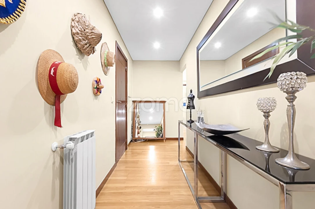 Apartamento T3 para Venda em Paranhos Foto 2