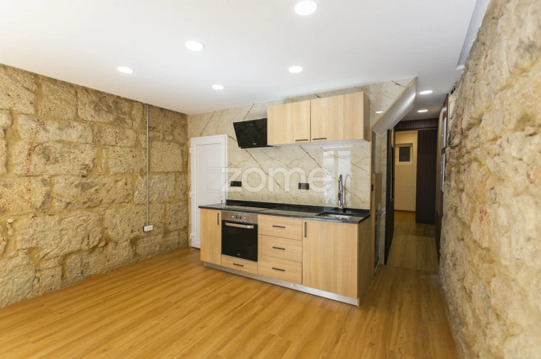 Apartamento T1 para Venda em Cedofeita, Santo Ildefonso, Sé, Miragaia, São Nicolau e Vitória Foto 4